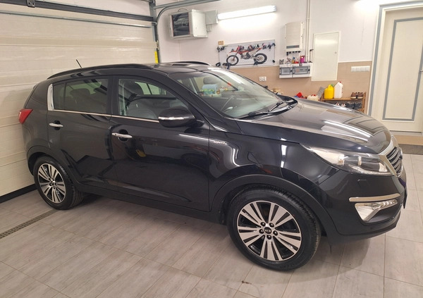 Kia Sportage cena 48900 przebieg: 178000, rok produkcji 2012 z Małomice małe 742